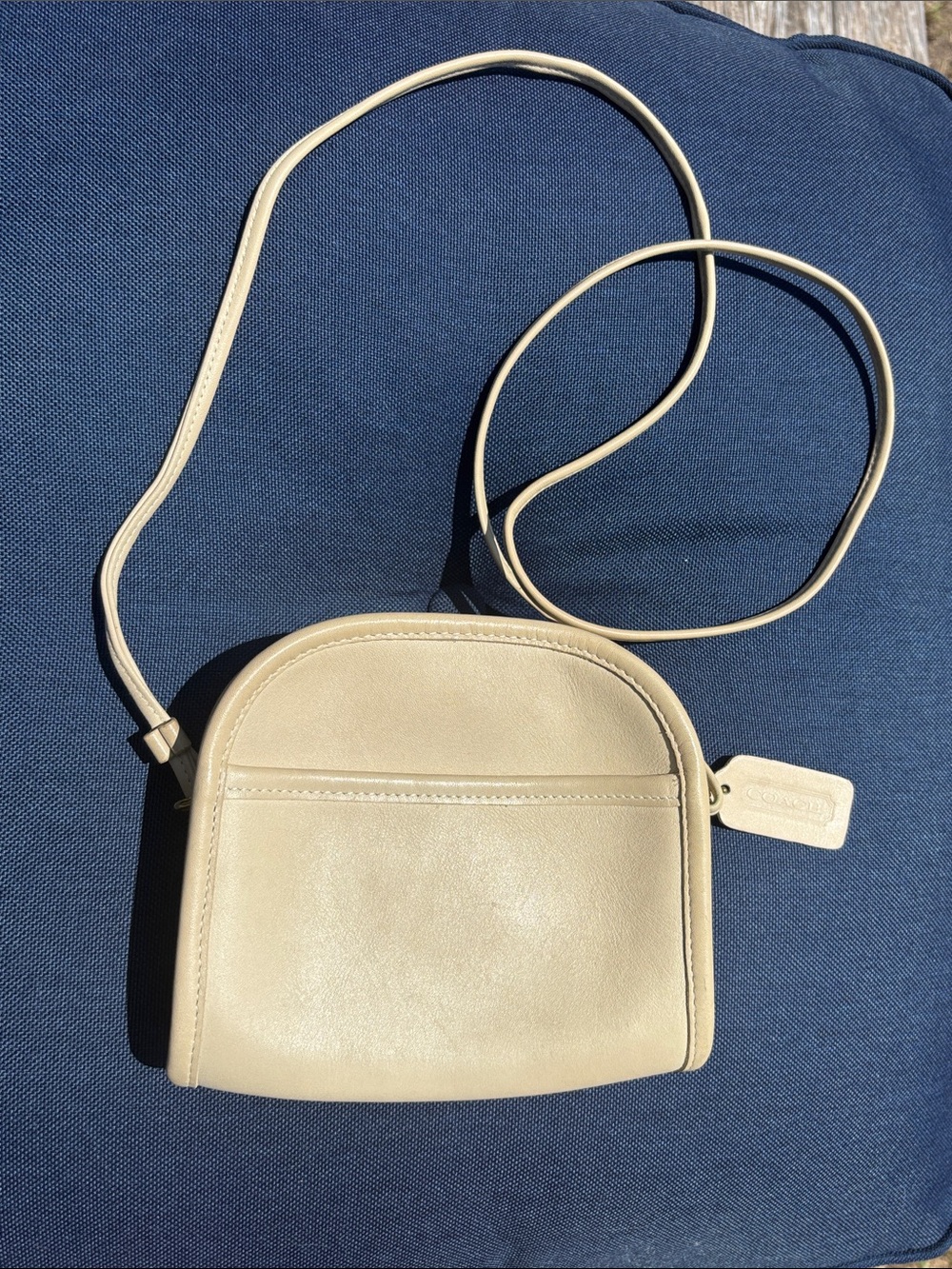 Vintage Coach 9017 Cream Ivory Leather Crossbody Bag USA 1998